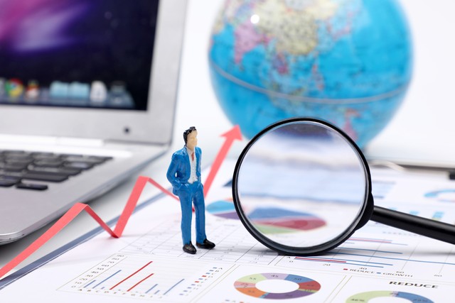 股市成交量是指金额还是_成交量规律_量价关系经典形态