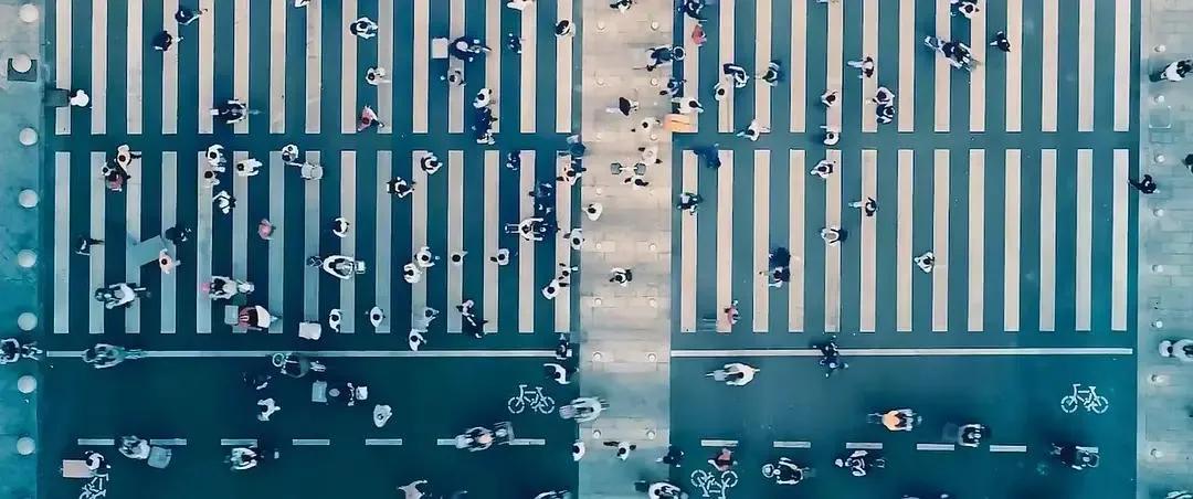 A股市场10年新高_大学生股民的股市人生_上班没空炒股