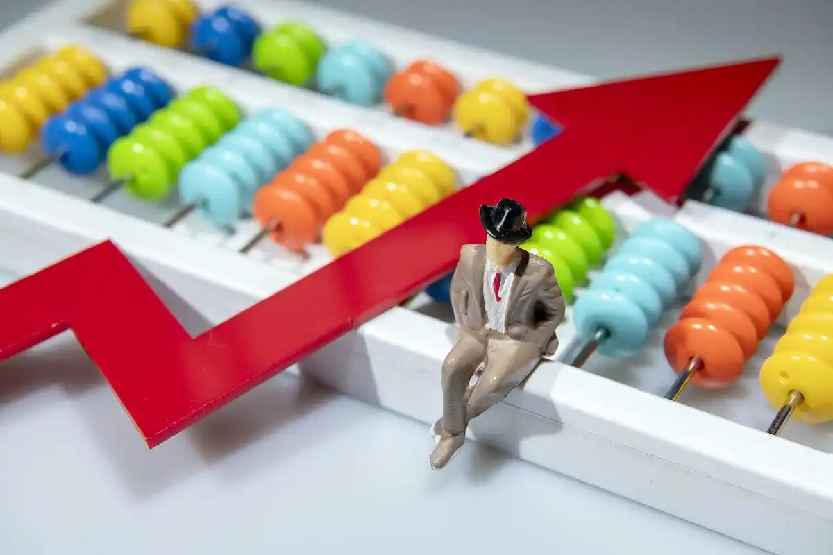 均线使用技巧30日黄线红紫_股票止盈线_基金新手稳健右侧交易