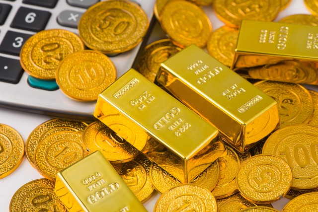 黄金基金投资策略_2025黄金期货投资策略_股票市场风险分析