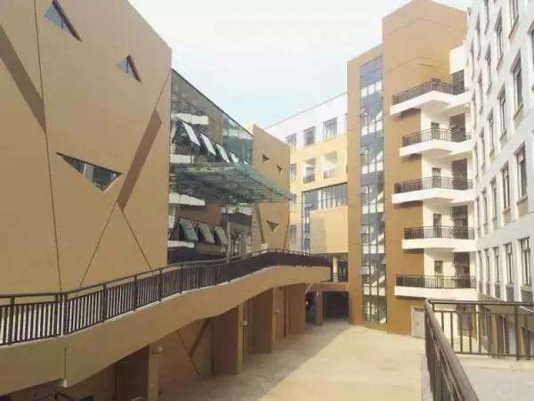 广西艺术学院是几本全国排名第几？学费多少贵吗？公办还是民办？