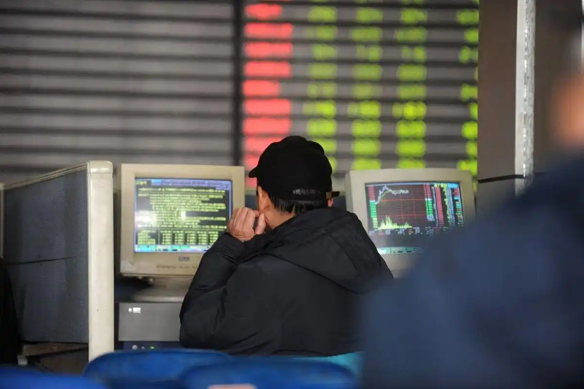 跌停板股票卖出技巧_炒股跌停是什么意思_股票跌停卖出策略