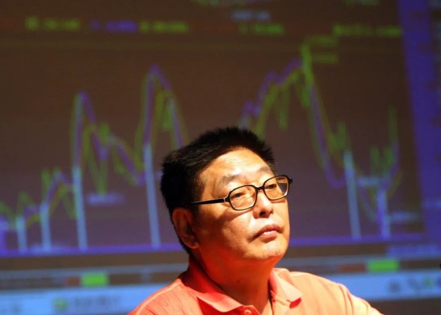 杨百万去世，盘点从工人到股民的传奇人生经历