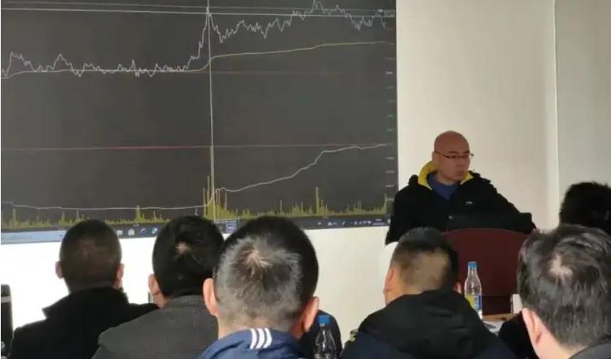 期货曰内盈利真相_第九届全国实盘大赛冠军丁伟峰交易方法_丁伟峰日内分时图交易系统