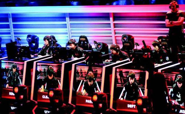 电竞游戏狂欢骗局：游戏奖金千万，职业选手月薪3000