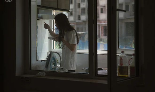 炒股把积蓄都赔了_炒股输了全部积蓄_炒股积蓄输全部钱怎么办