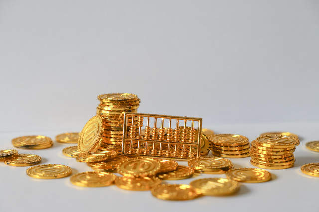 期货基差内涵及运用全解析，含交易策略与影响因素