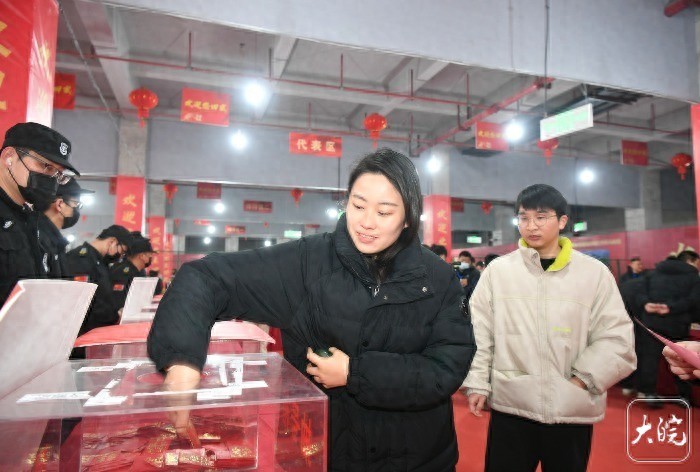 合肥小庙镇最新消息：519户元旦前喜提新房，872套回迁房分到户